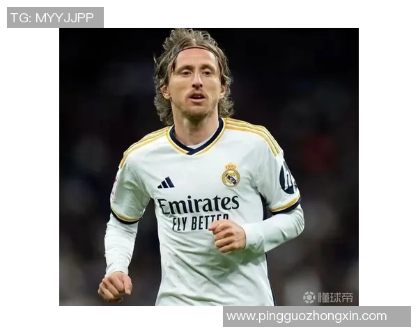 世界著名退役足球明星的传奇人生与他们对足球的深远影响