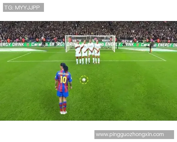 足球明星与他们的宠物们展现的超强默契与独特魅力揭秘 足球明星与他们的宠物们展现的超强默契与独特魅力揭秘